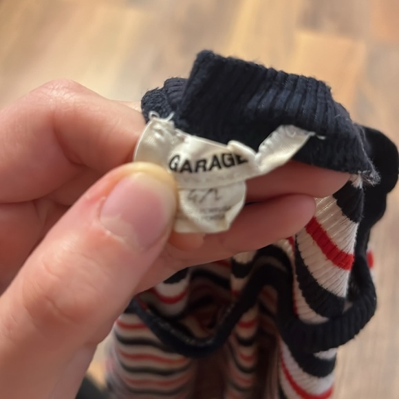 Garage stripped crop top - Picture 2 of 3